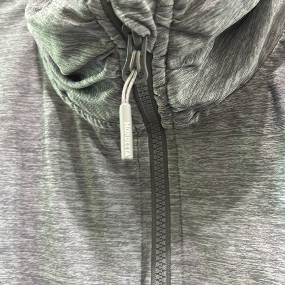 Workout Zip Up Size M - Picture 2 of 3
